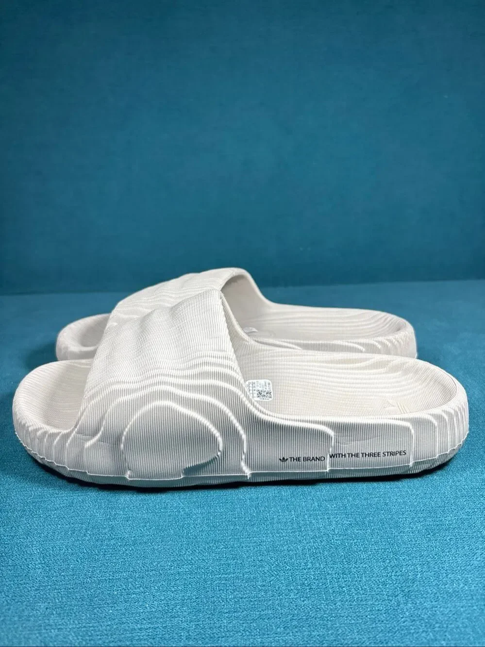 adidas Adilette 22 Slides White Cloud White Men's Size 11 HQ4670